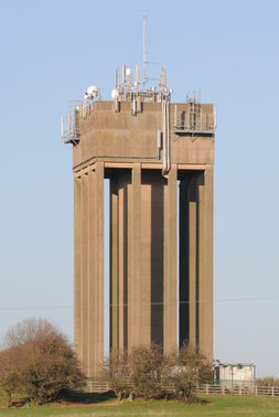 <span class="mw-page-title-main">Droitwich Water Tower</span> Prominent water tower in Droitwich, England