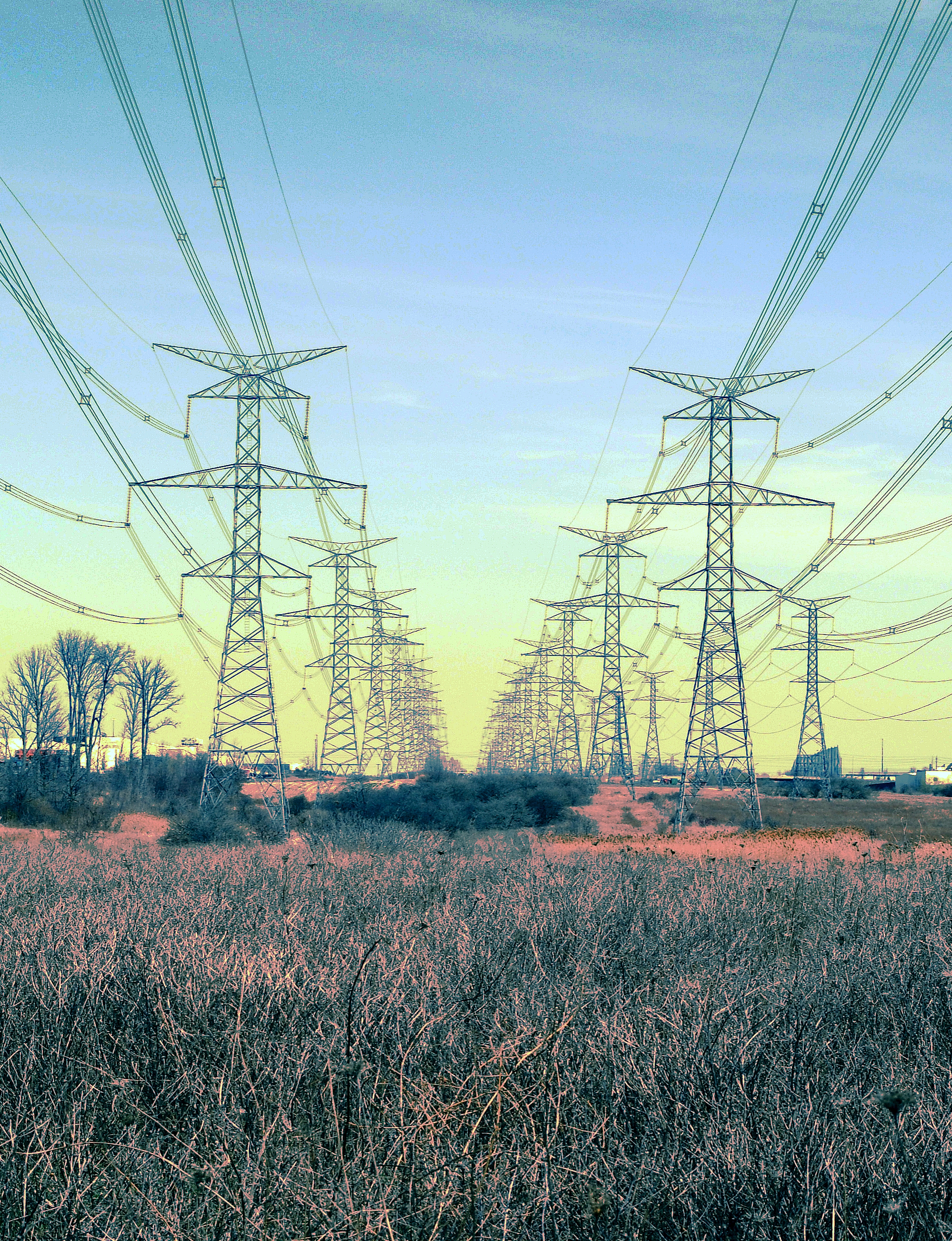 File:High voltage wires - Concord, Ontario.jpg - Wikimedia Commons