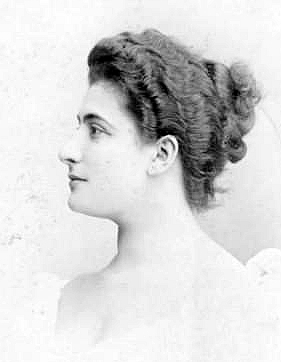 Lucienne Bréval