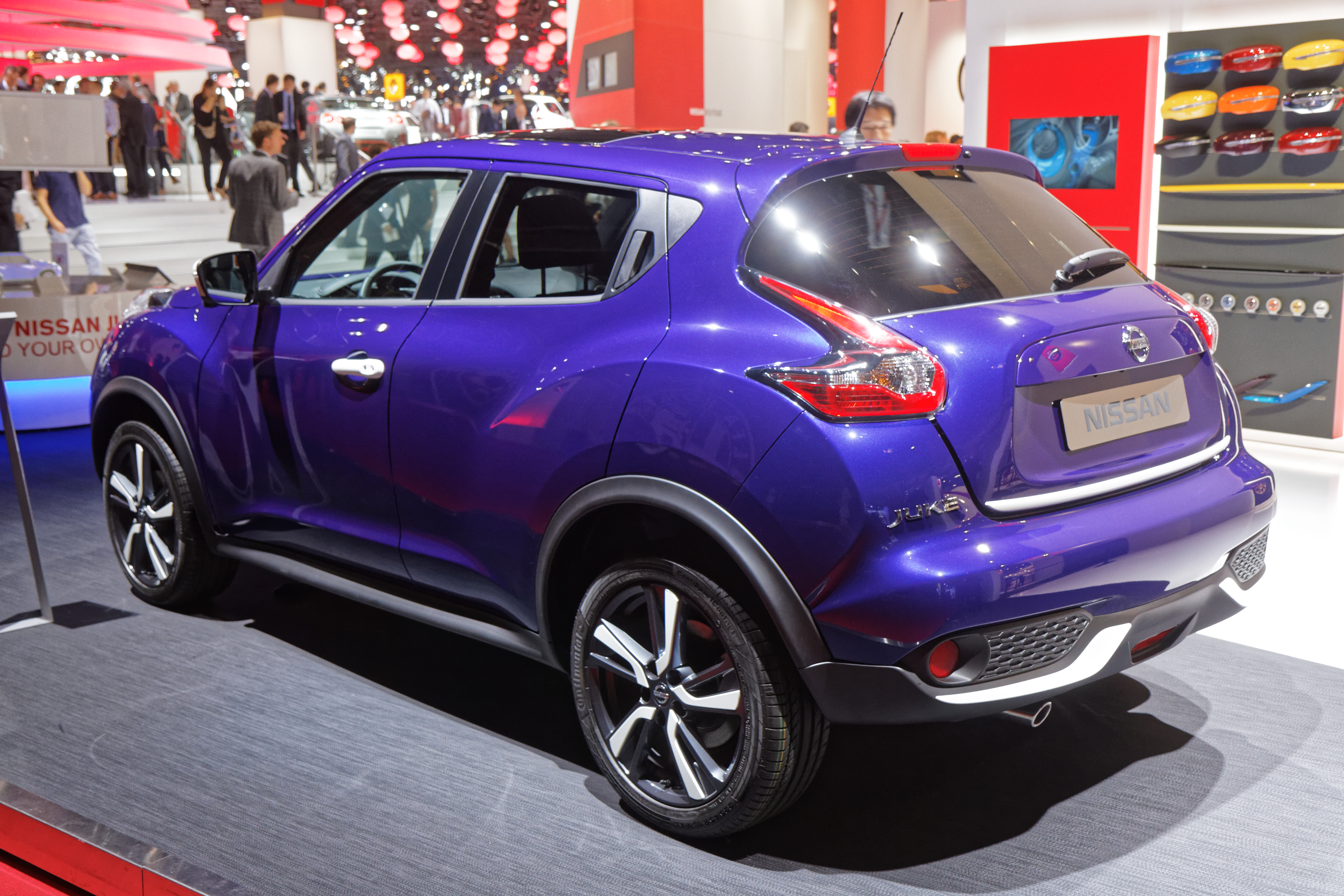 Nissan Juke 2014 фиолетовый