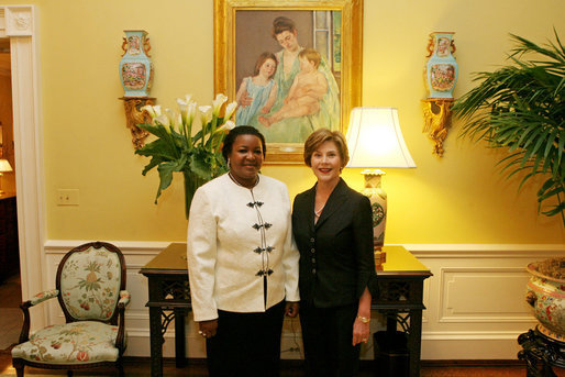 File:Salma Kikwete with Laura Bush August 29, 2008.jpg