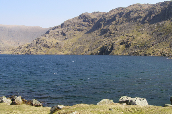 File:Seathwaite Tarn - geograph.org.uk - 384488.jpg