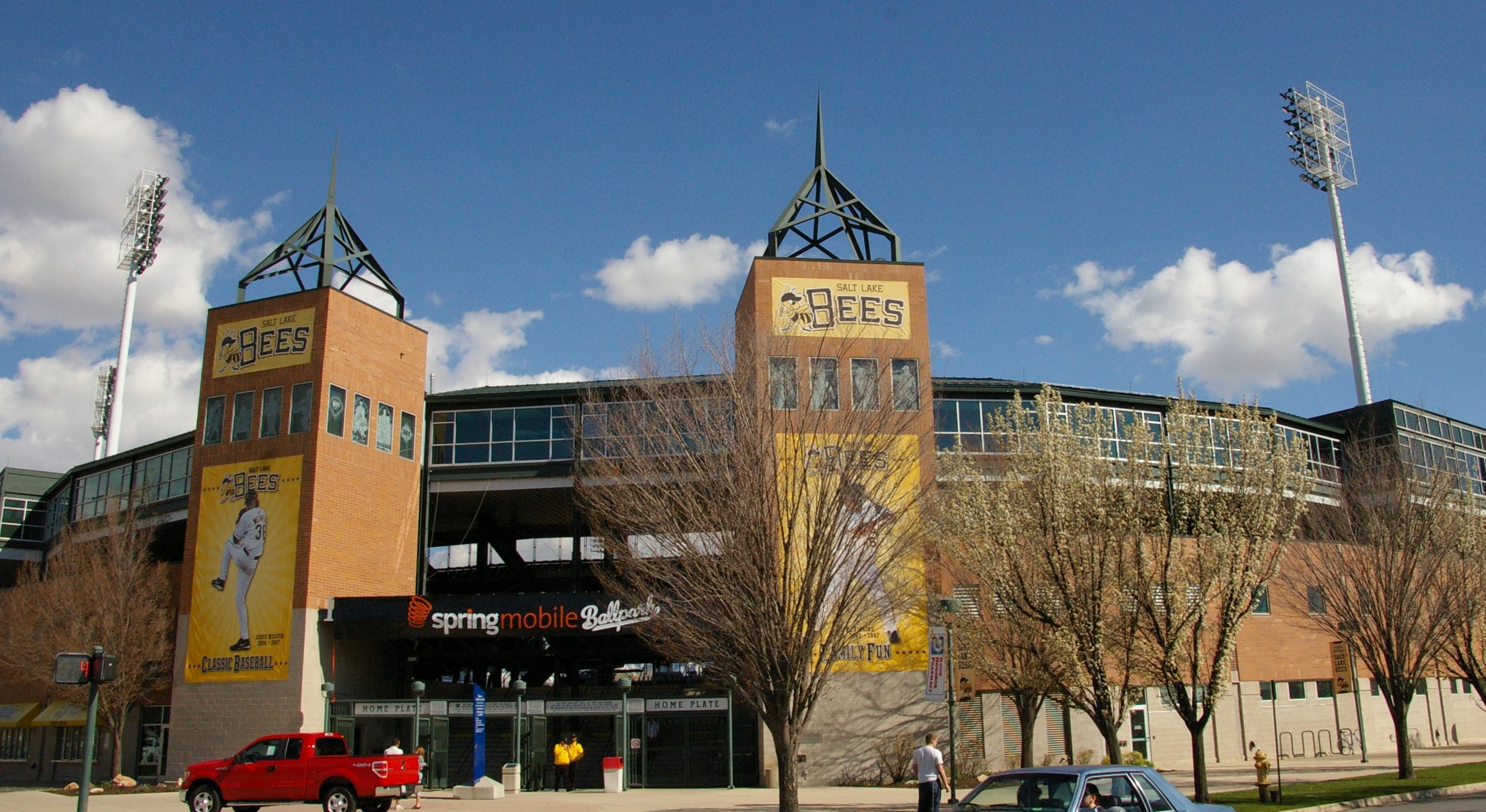 File:Vivint Smart Home Arena, Salt Lake City, Utah.jpg - Wikimedia