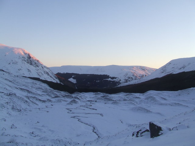 Sunrise in Corrie Fee - geograph.org.uk - 656258