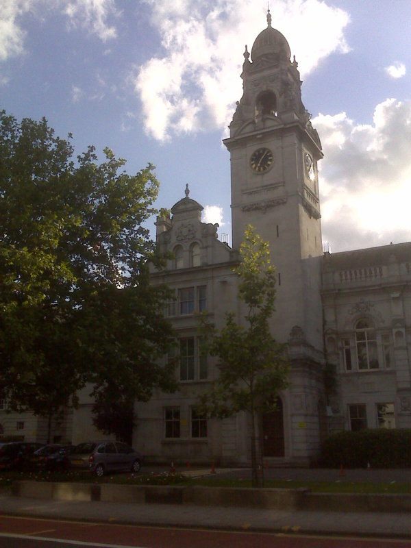 County Hall, Kingston upon Thames - Wikipedia