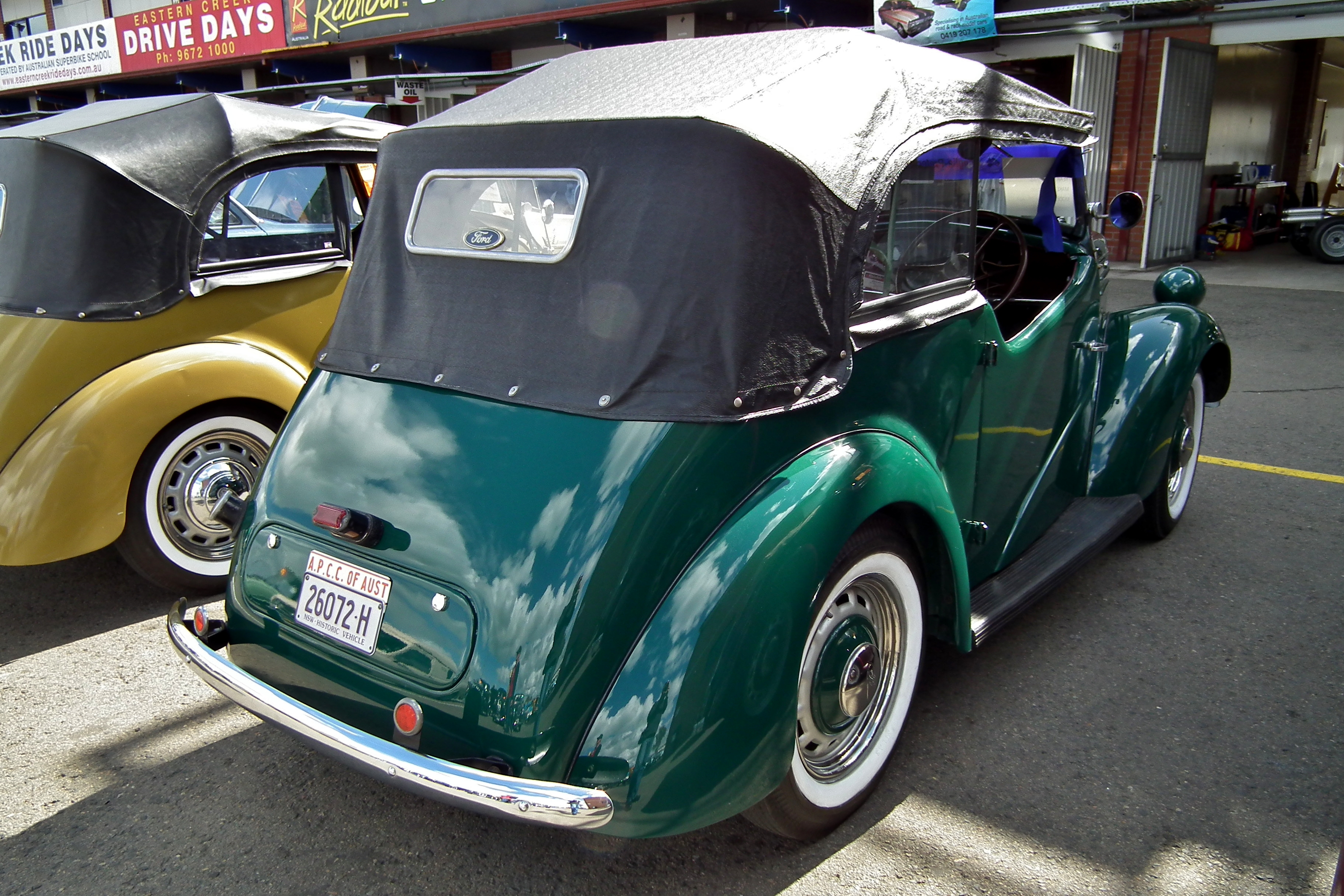 1946 Ford anglia tourer #2