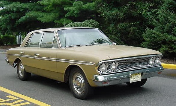 File:1963 Rambler Classic 770 four-door gold-NJ.jpg