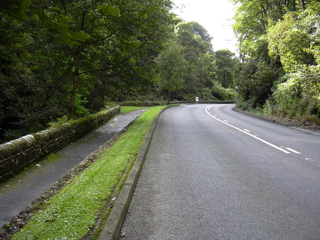 File:Bacup Road - geograph.org.uk - 1461890.jpg