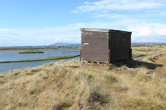 File:Bay Hide, South Walney Nature Reserve - geograph.org.uk - 4113630.jpg