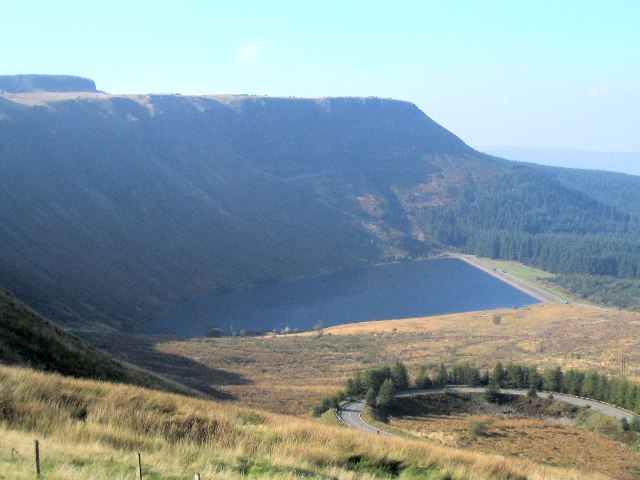 File:Craig Y Llyn and Llyn Fawr - geograph.org.uk - 66036.jpg