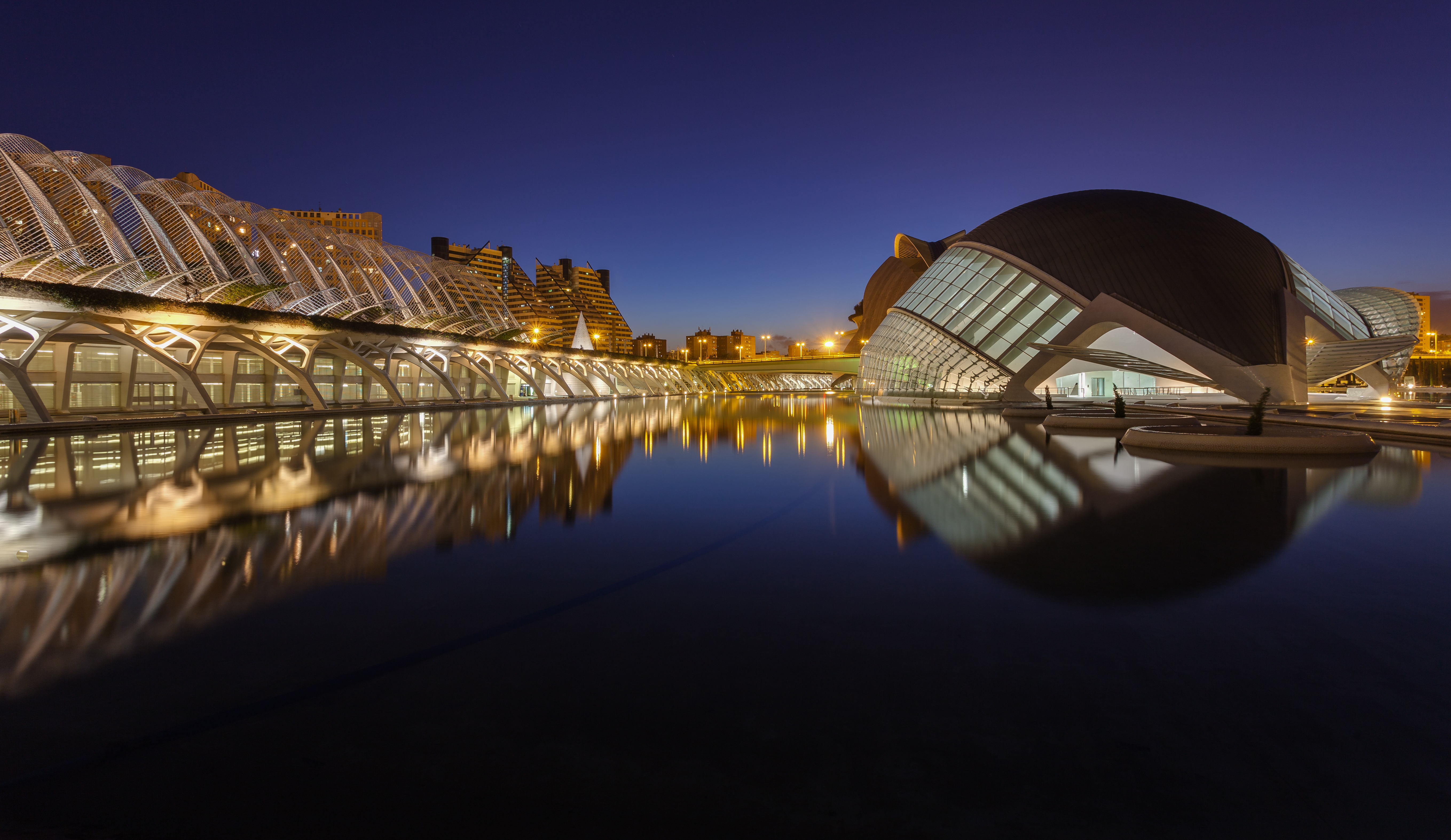 File:El Hemisférico, Ciudad de las Artes y las Ciencias, Valencia