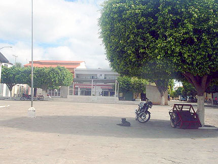 File:Guajeru Praça da Feira.jpg