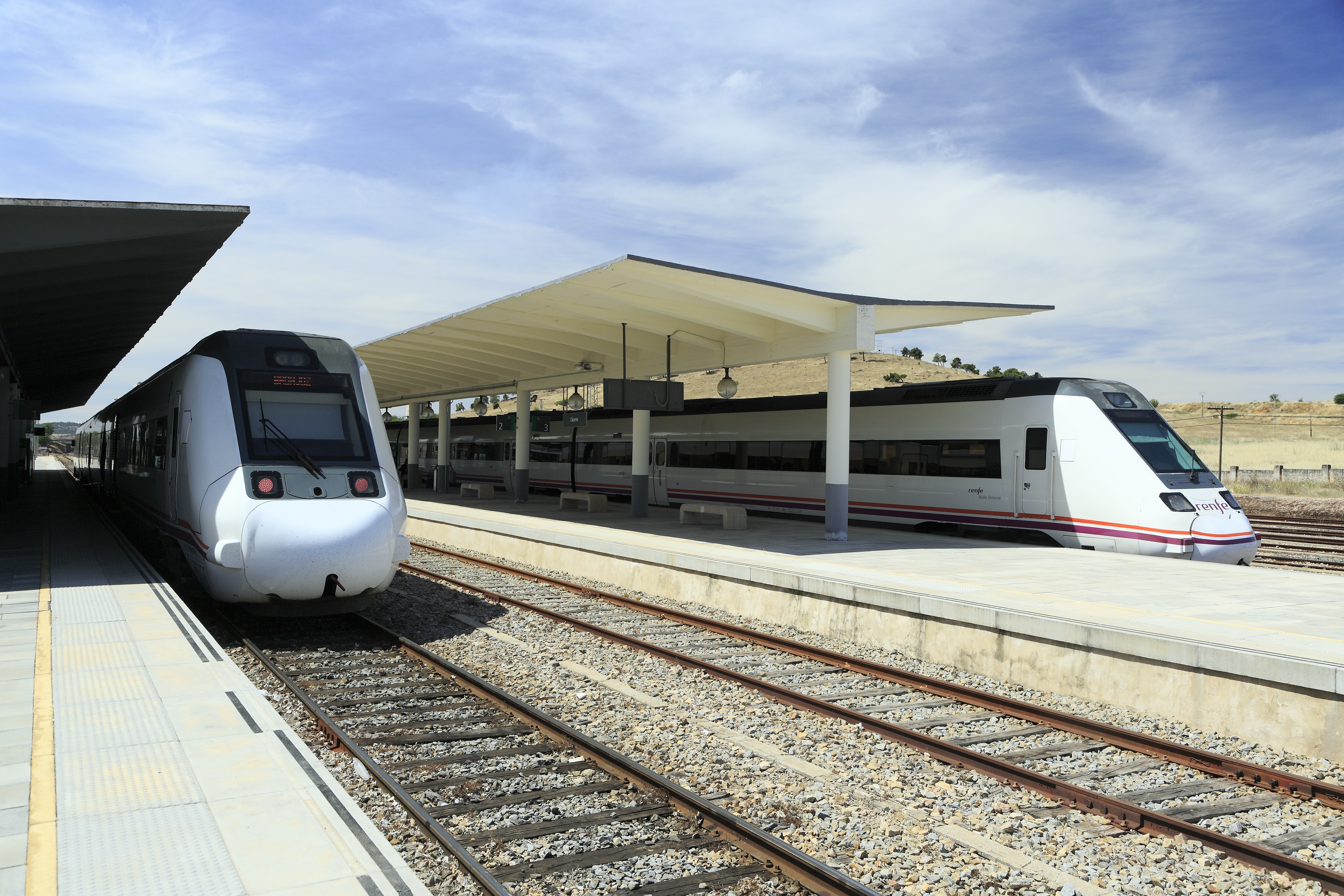 trenes de madrid a oropesa toledo