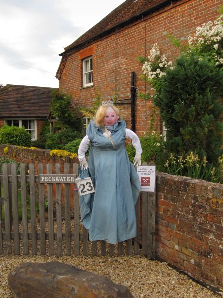 File:Joanna Lumley scarecrow - Blewbury Scarecrow Competition, Oxfordshire - geograph.org.uk - 1367802.jpg
