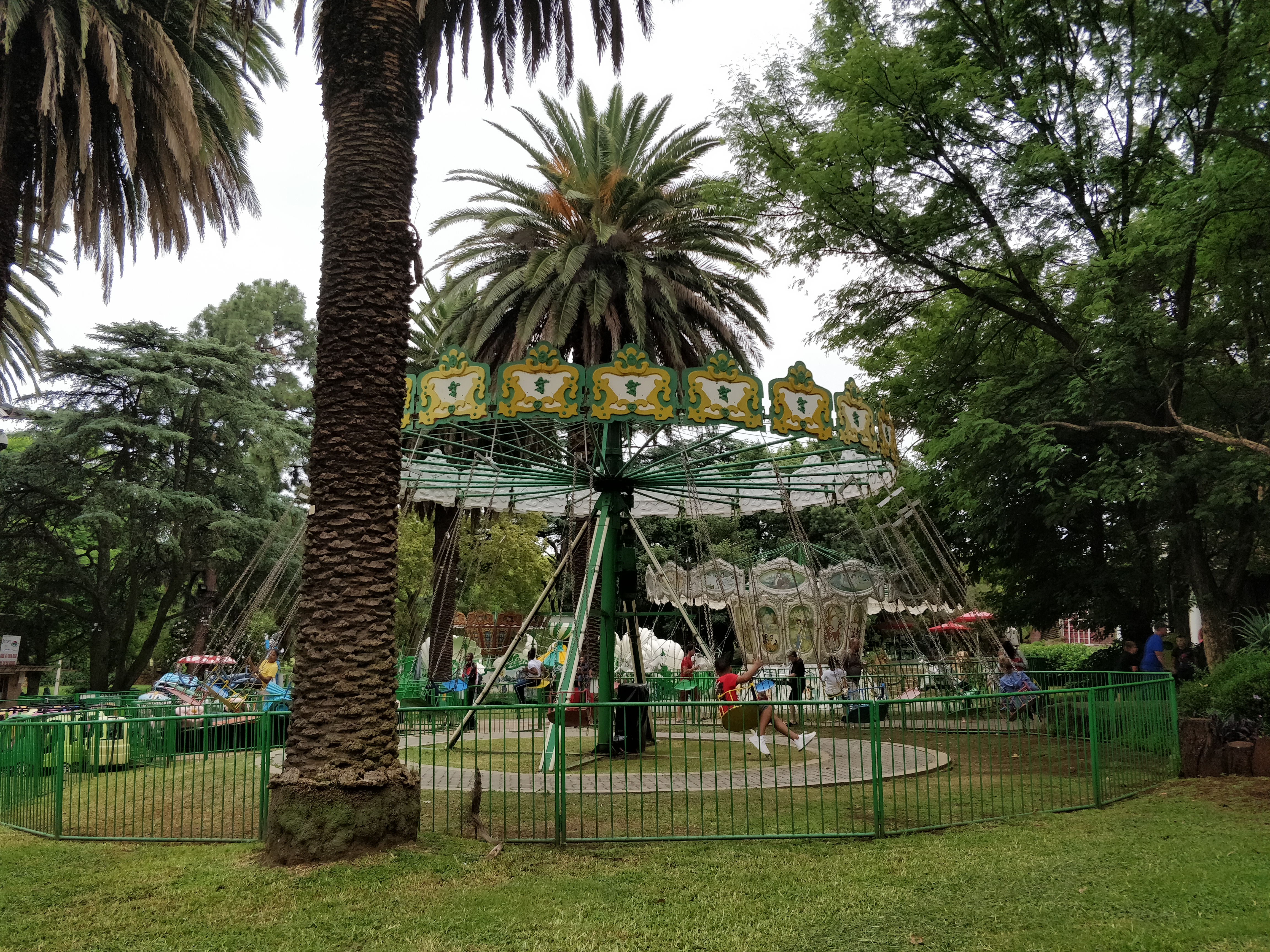 File:Johannesburg Zoo.jpg - Wikimedia Commons