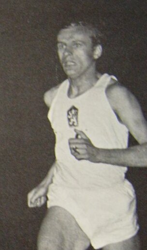 <span class="mw-page-title-main">Jozef Plachý</span> Slovak runner (born 1949)