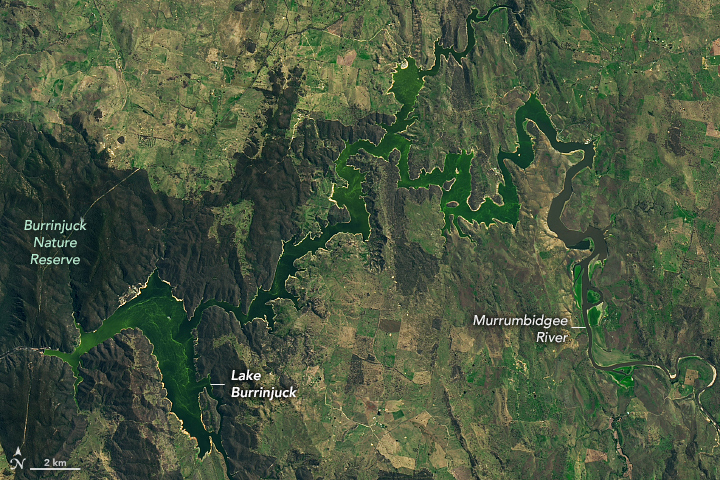 File:Lakeburrinjuck oli 202141.jpg