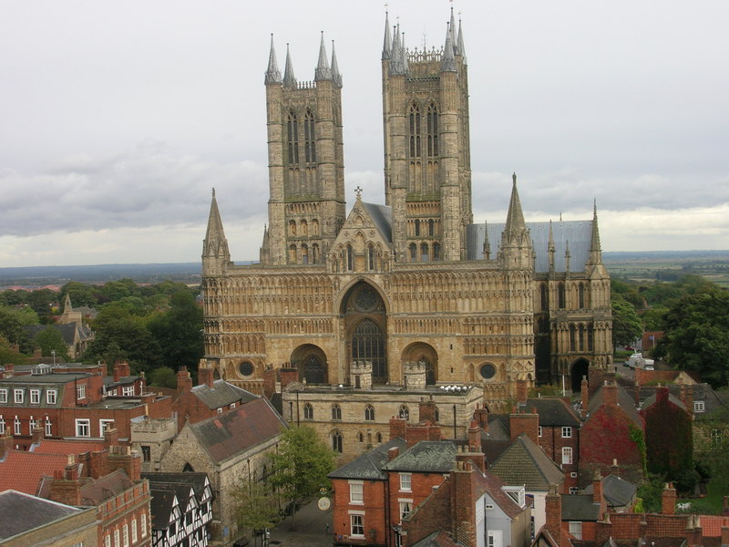 File:Lincoln Cathedral - geograph.org.uk - 1705091.jpg