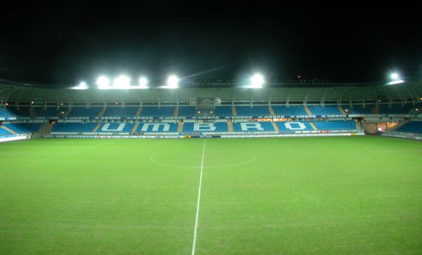 File:Molde Stadion-inne-dscn9893.jpg