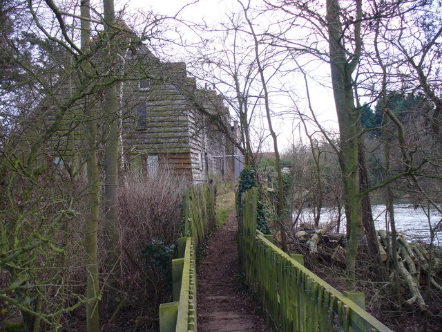 File:Overy Mill - geograph.org.uk - 1095636.jpg