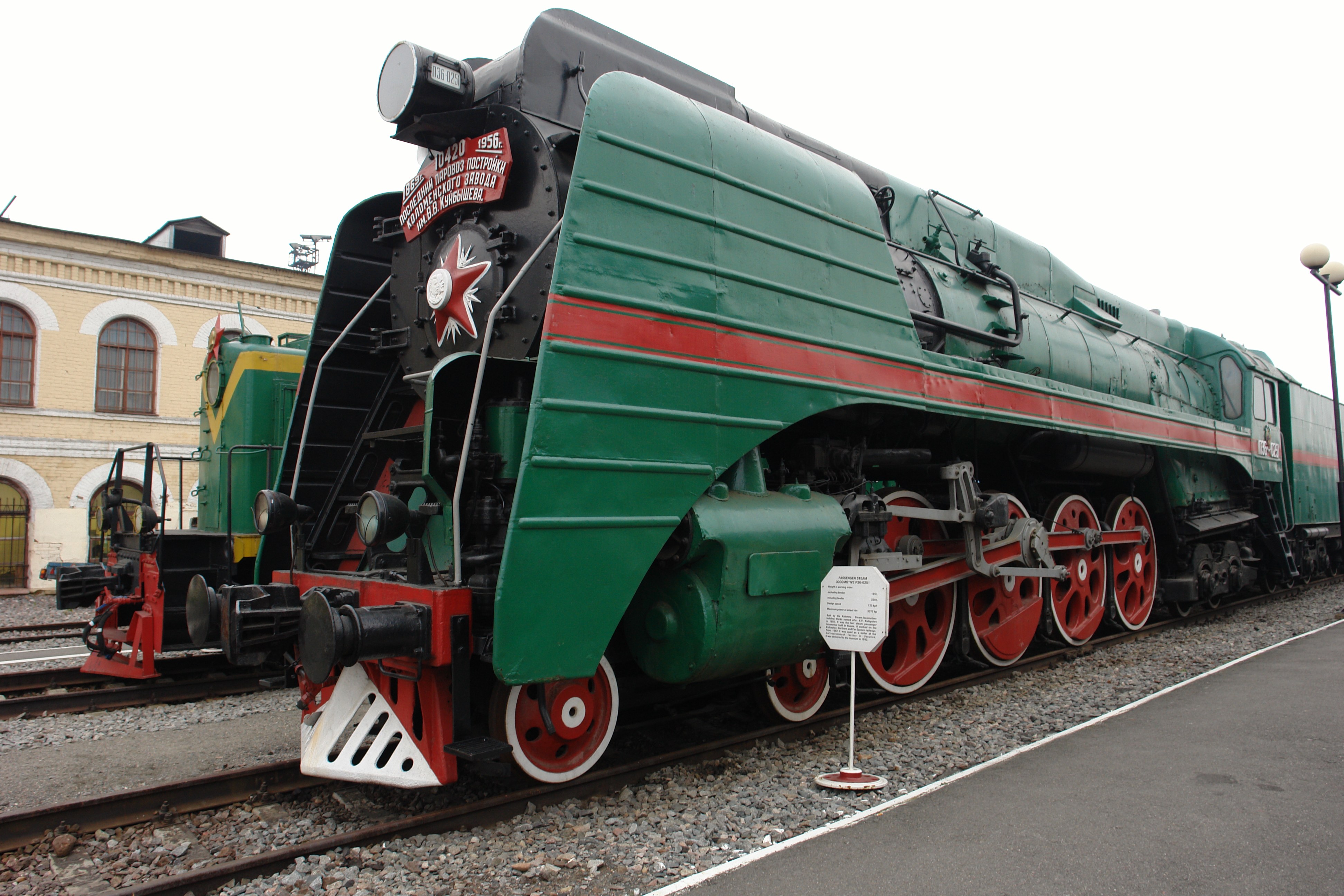 Soviet locomotive class P36 - Wikipedia