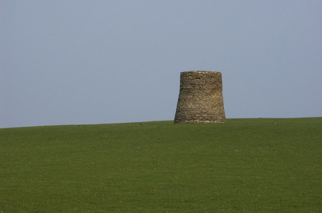 File:Ruined Windmill, Sanday - geograph.org.uk - 1070182.jpg