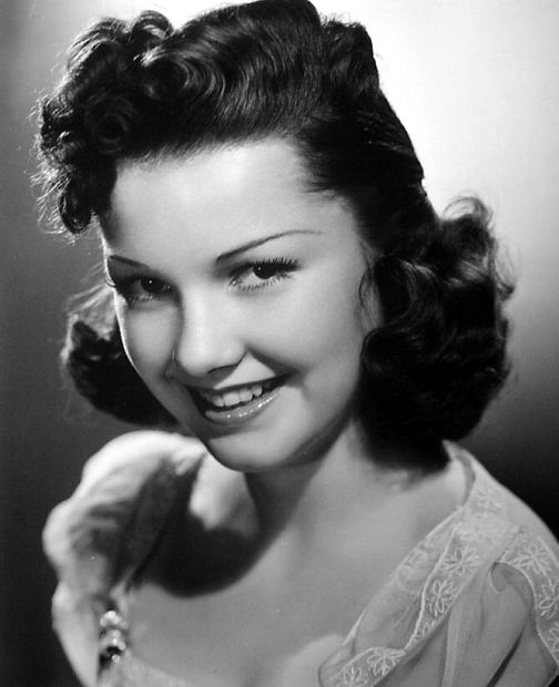 Anne Baxter