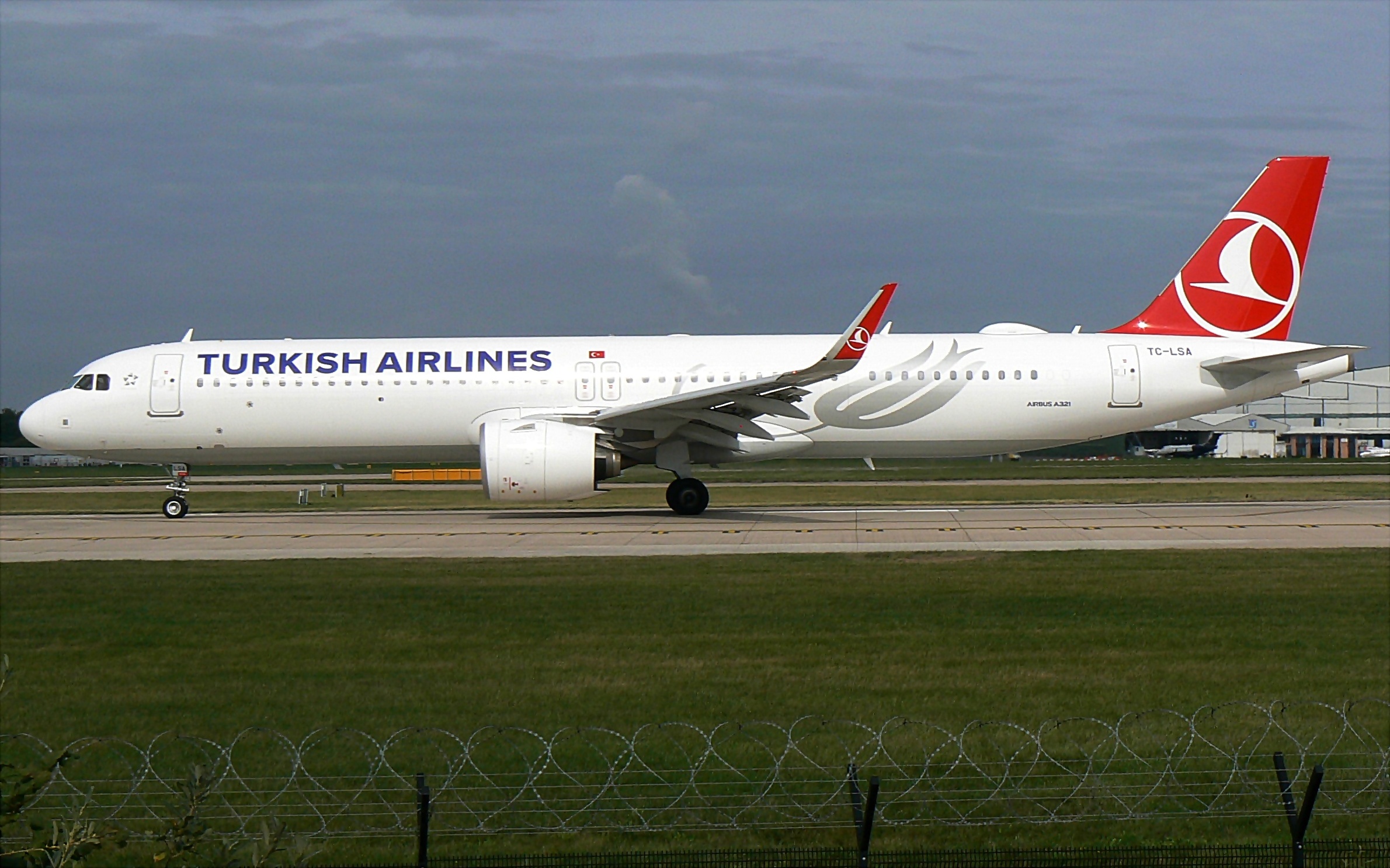 Airbus a321 turkish airlines. Airbus a320 Turkish Airlines.