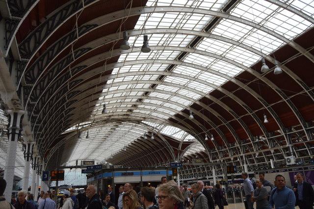 File:The roof of Paddington Station - geograph.org.uk - 5686615.jpg