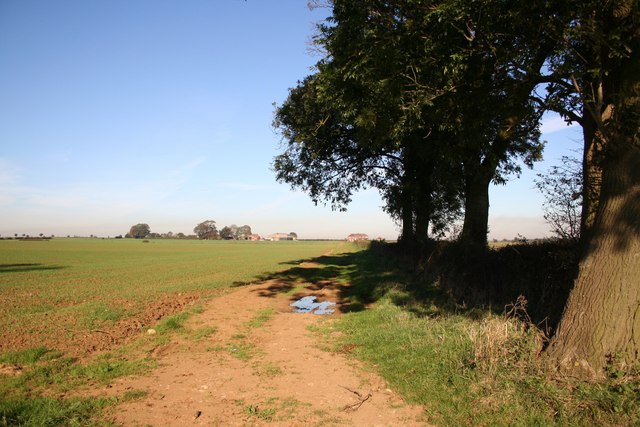 File:View to St.Helena Farm from Kirton Road - geograph.org.uk - 272238.jpg