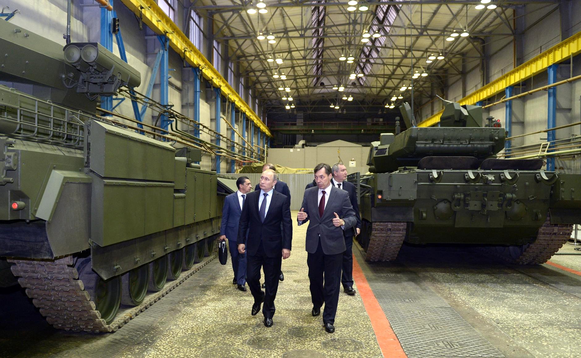 T-90 Tanks in modern UralVagonZavod facility