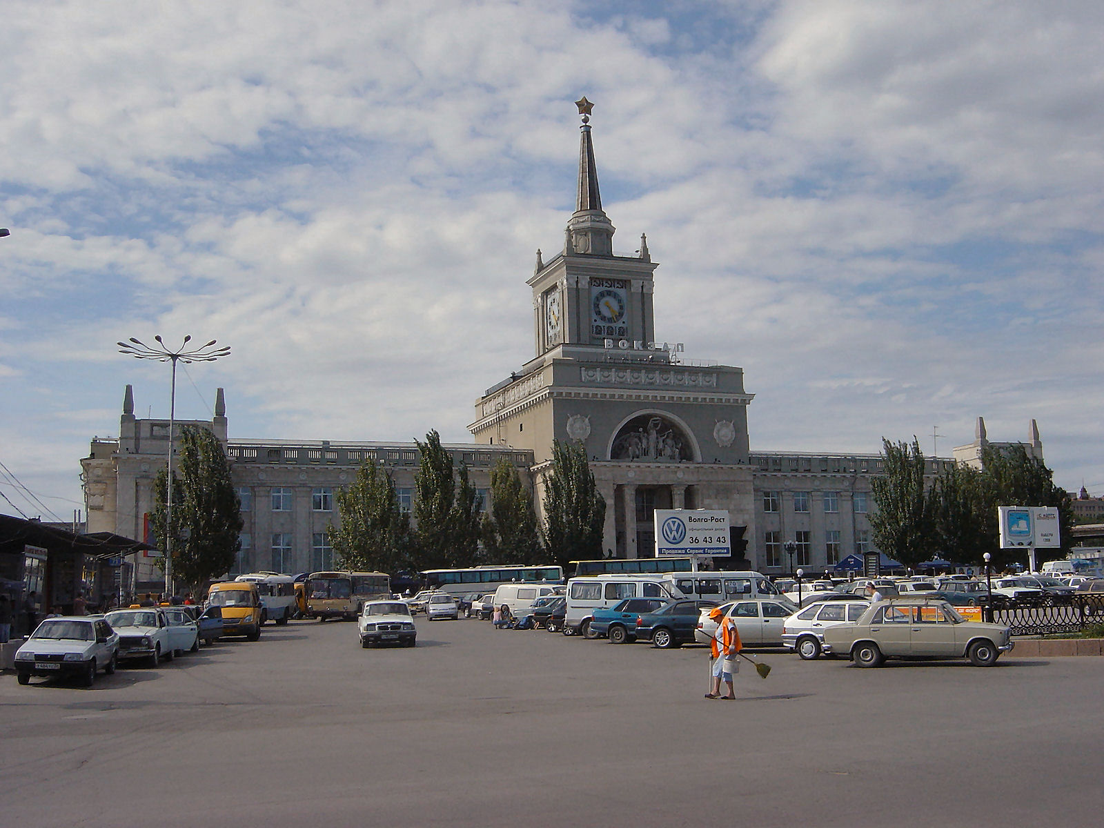 Волгоград 1, Волгоград, Привокзальная площадь