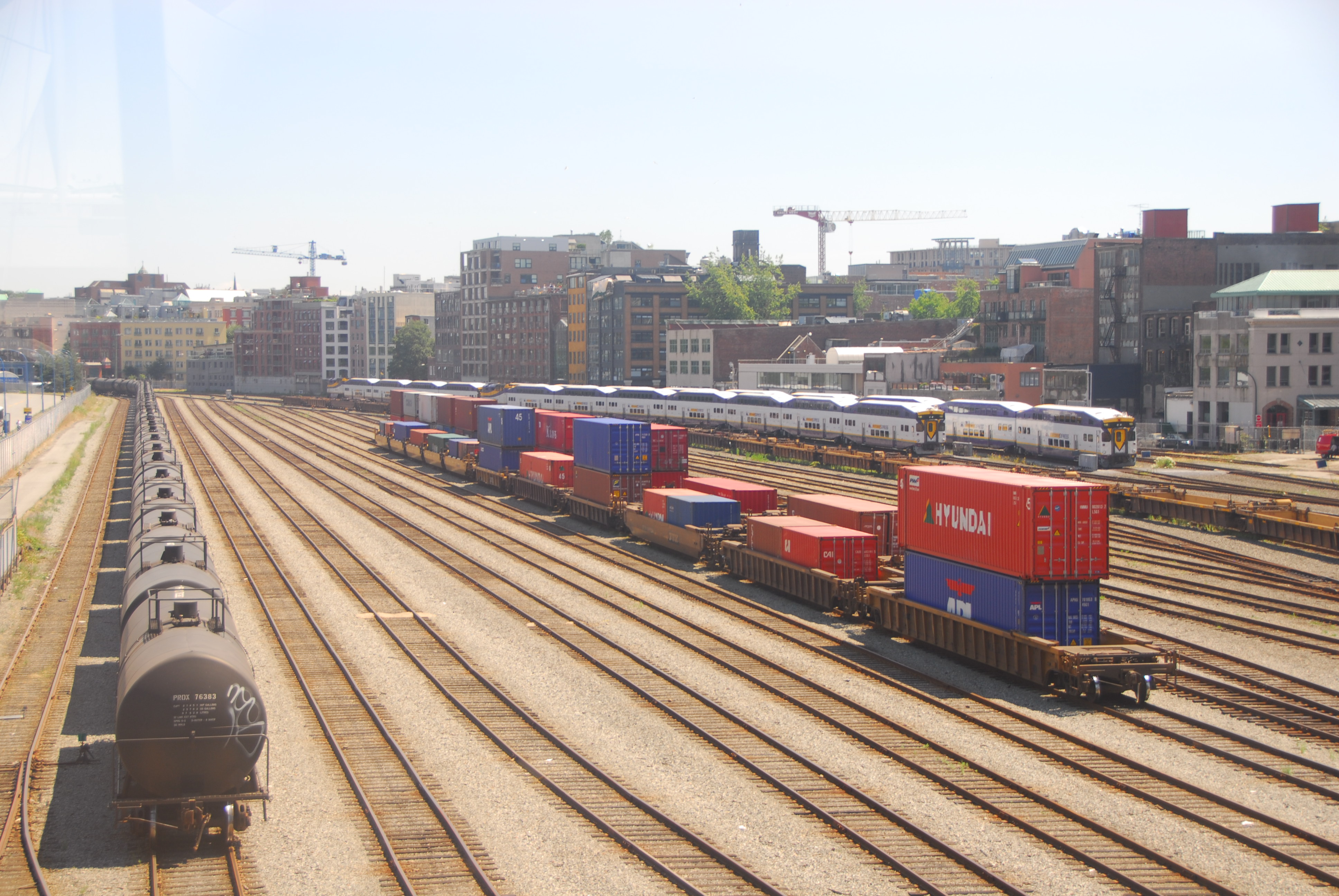 File:West Coast Express and freight trains at Waterfront 