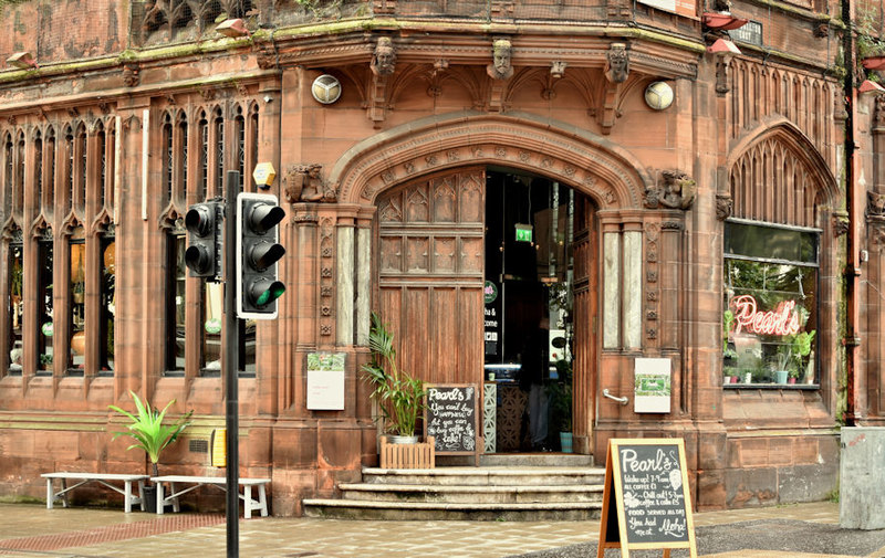 File:"Pearl's" coffee shop, Belfast (August 2018) - geograph.org.uk - 5871456.jpg