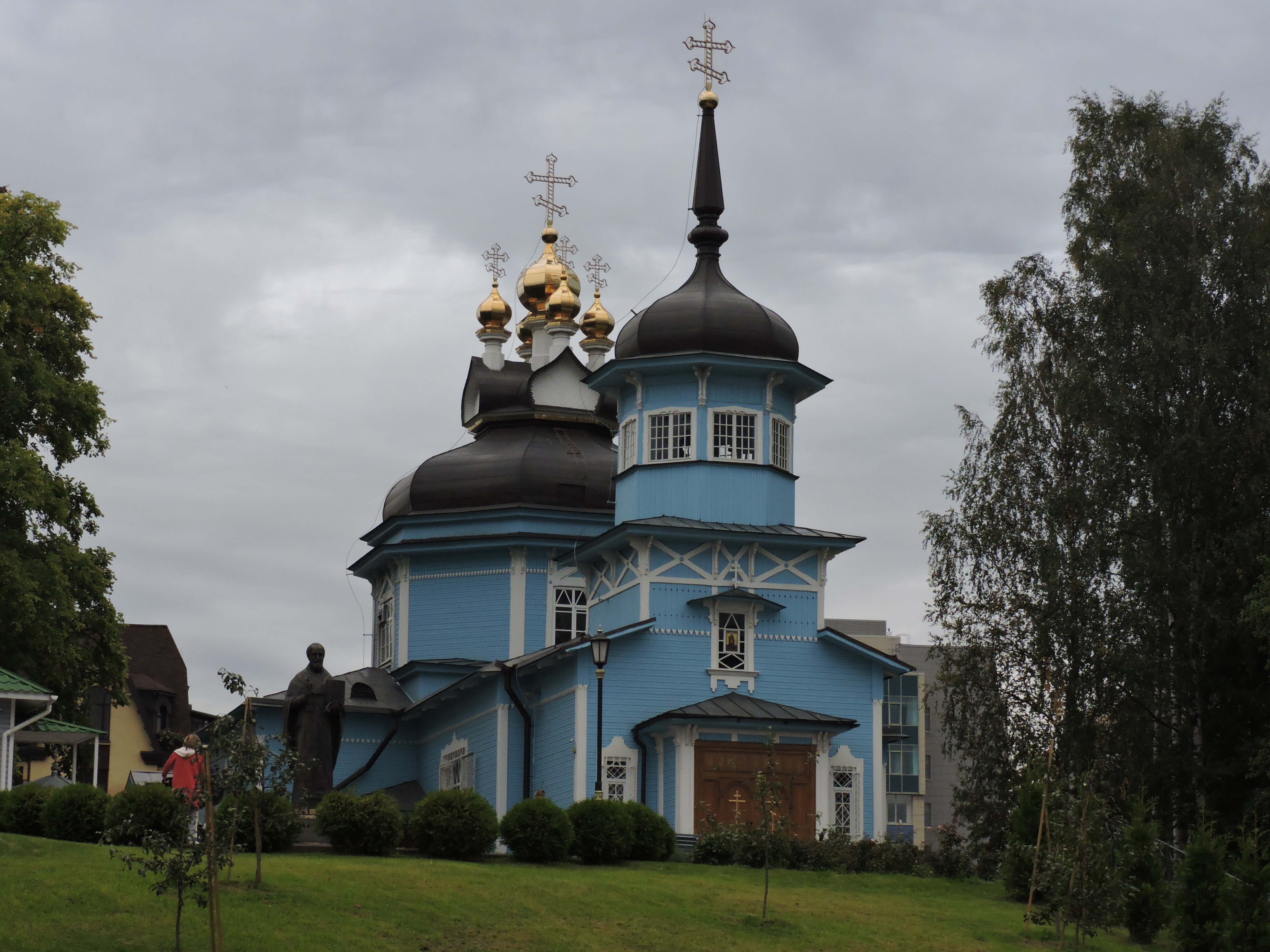 Храм дмитрия солунского ярославль. Храм Дмитрия Солунского СПБ В Коломягах. Церковь Димитрия Солунского в Коломягах. Храм Святого великомученика Димитрия Солунского в Коломягах. Церковь Дмитрия Солунского в Коломягах.