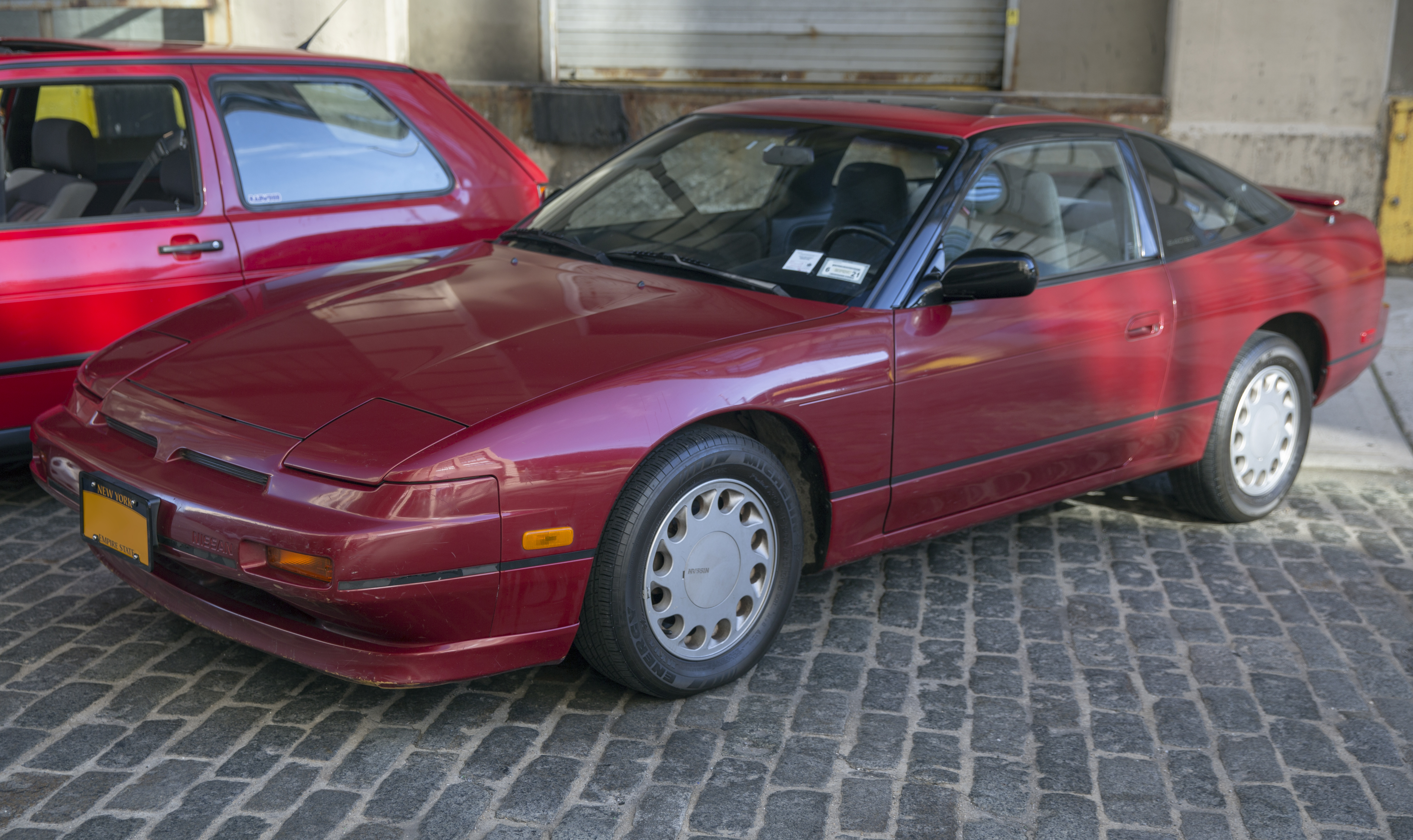 File 1989 Nissan 240sx Se Hatchback In Red Front Left Jpg Wikimedia Commons