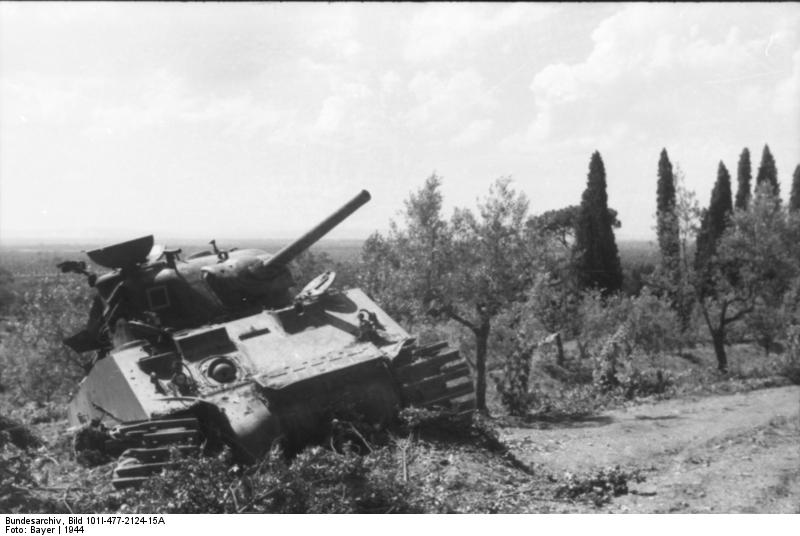 File:Bundesarchiv Bild 101I-477-2124-15A, Italien, zerstörter Sherman-Panzer.jpg