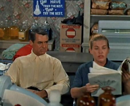 Avec Cary Grant, dans La Péniche du bonheur (1958)