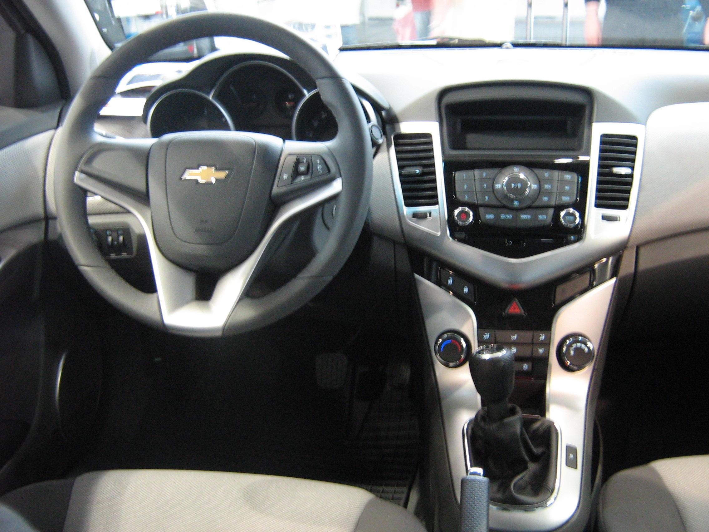 File Chevrolet Cruze Front Psm 2009 Jpg Wikimedia Commons