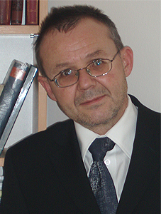 File:Doc.Ladislav Benyovszky.jpg