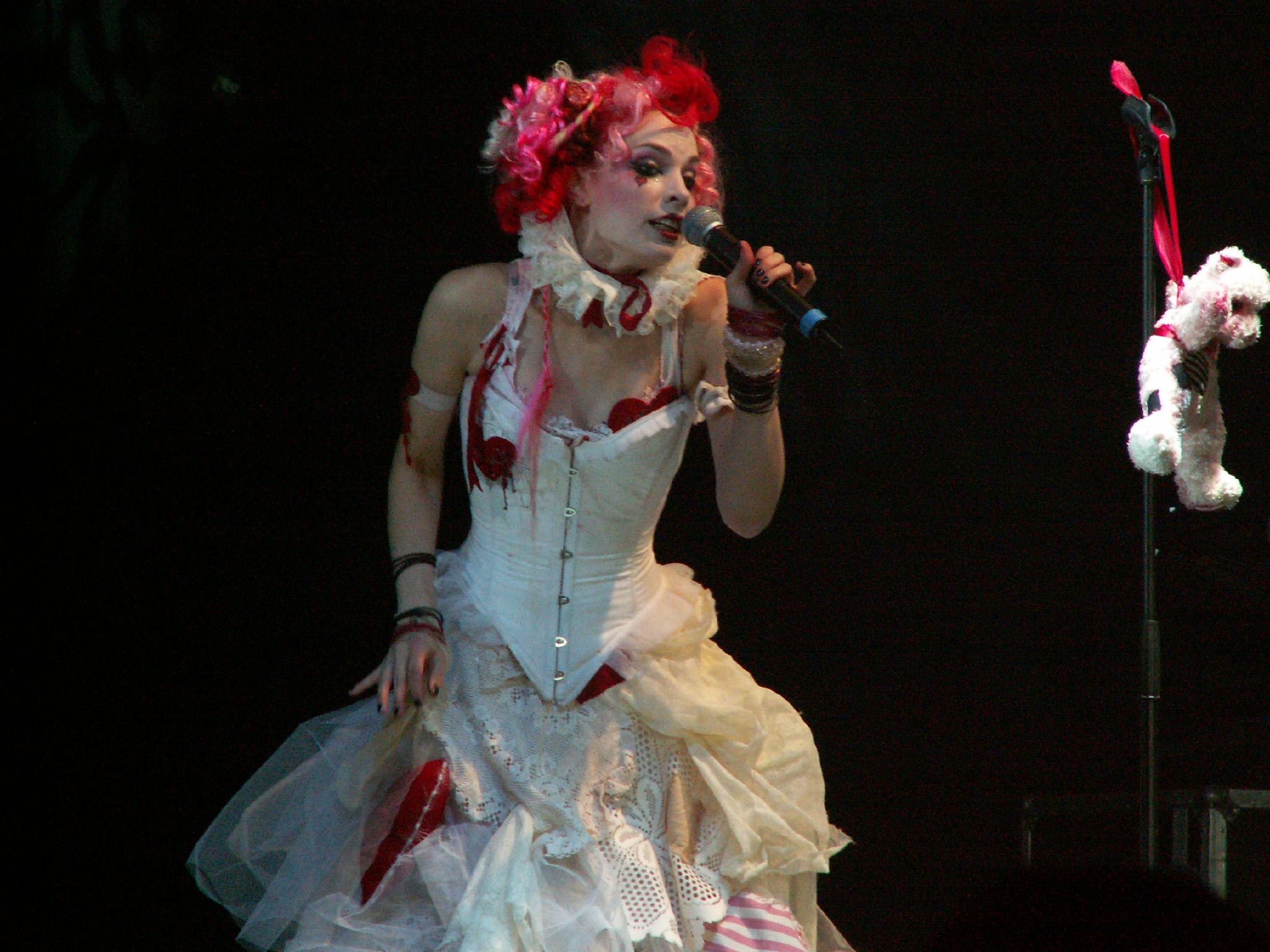 File:Emilie Autumn at M'era Luna 2007.jpg - Wikimedia Commons