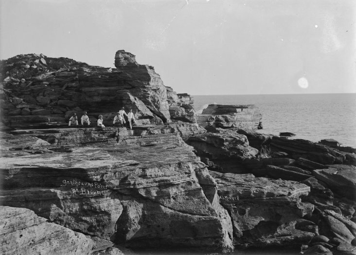 File:Gantheaume Point, Broome, ca 1910.jpg