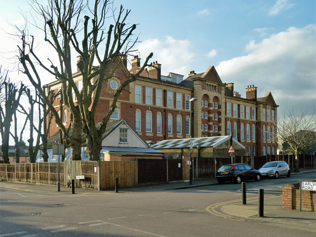 File:Gordon Primary School - geograph.org.uk - 2821734.jpg