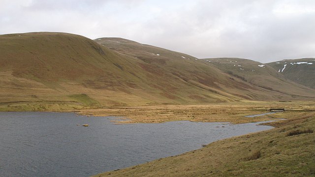 File:Head of Fruid Reservoir - geograph.org.uk - 1180022.jpg