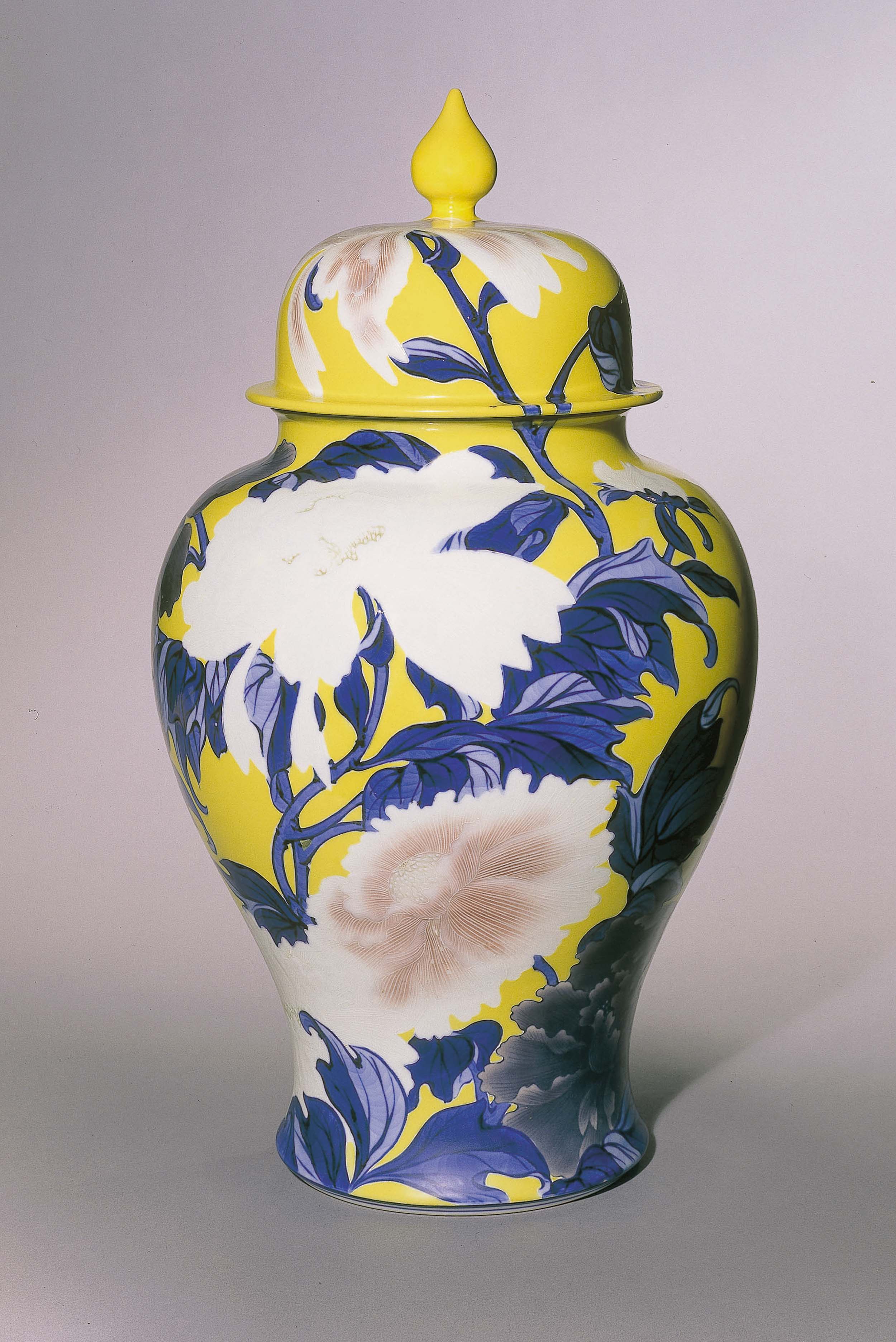 File:Japanese Vase.jpg - Wikipedia