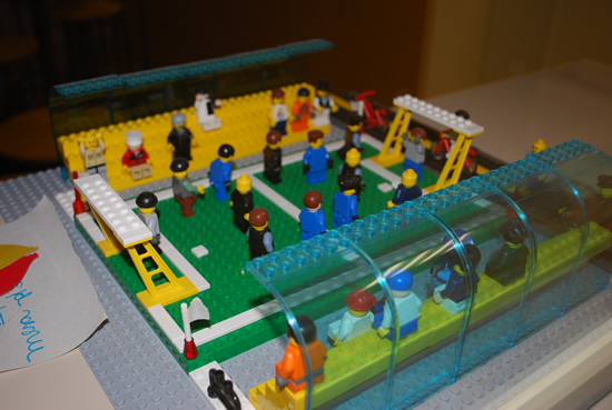 File:Lego futebol.jpg