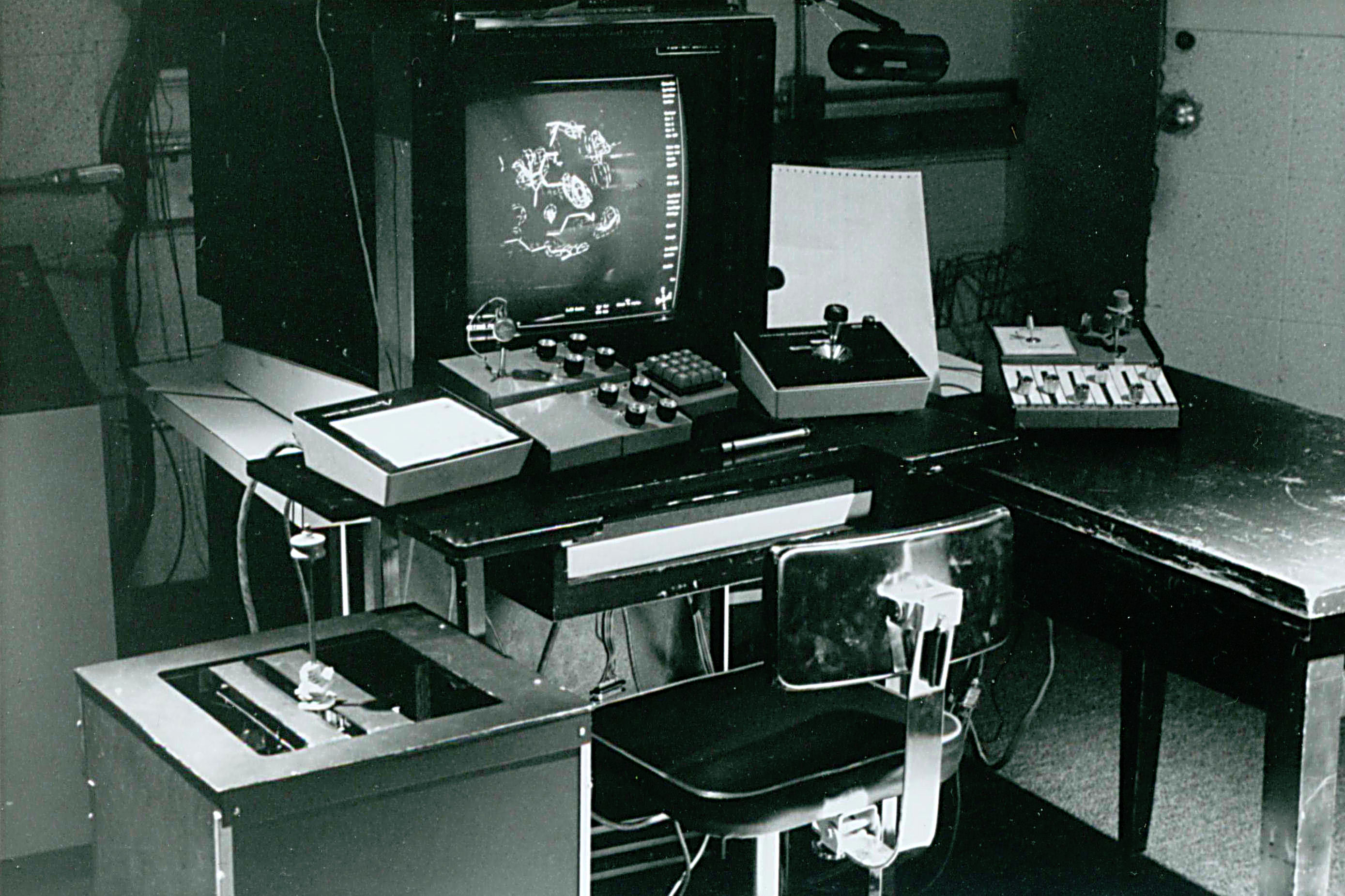 В помещениях оборудованных эвм. Сетунь 70 ЭВМ. ЭВМ М-222. Компьютер 60-х. Компьютеры 70-х годов.