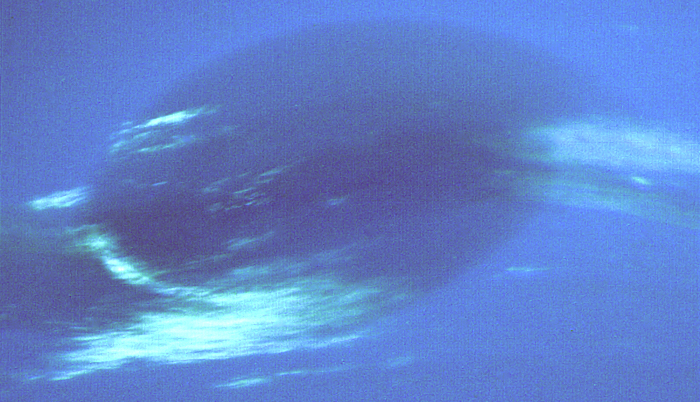 Neptune's Great Dark Spot (cropped).jpg