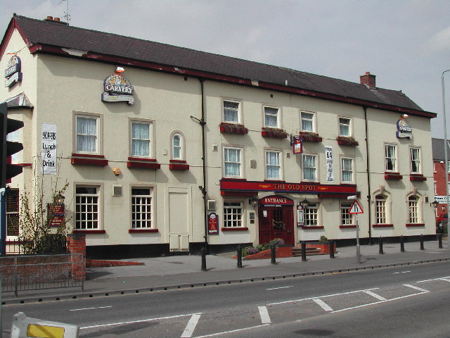 Old Spot Public House - geograph.org.uk - 34690