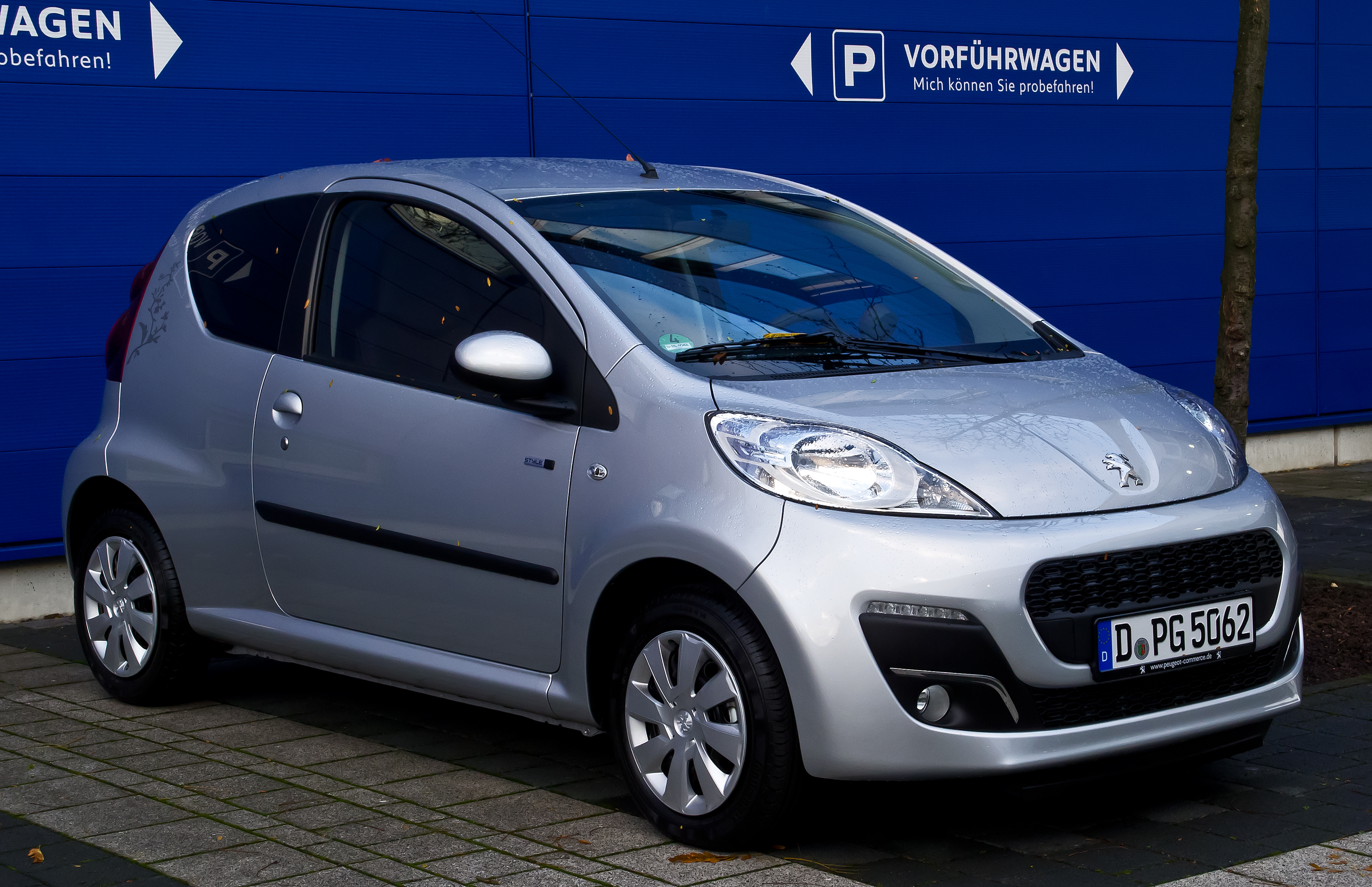 File:Peugeot 107 68 Style (2. Facelift) – Frontansicht, 1